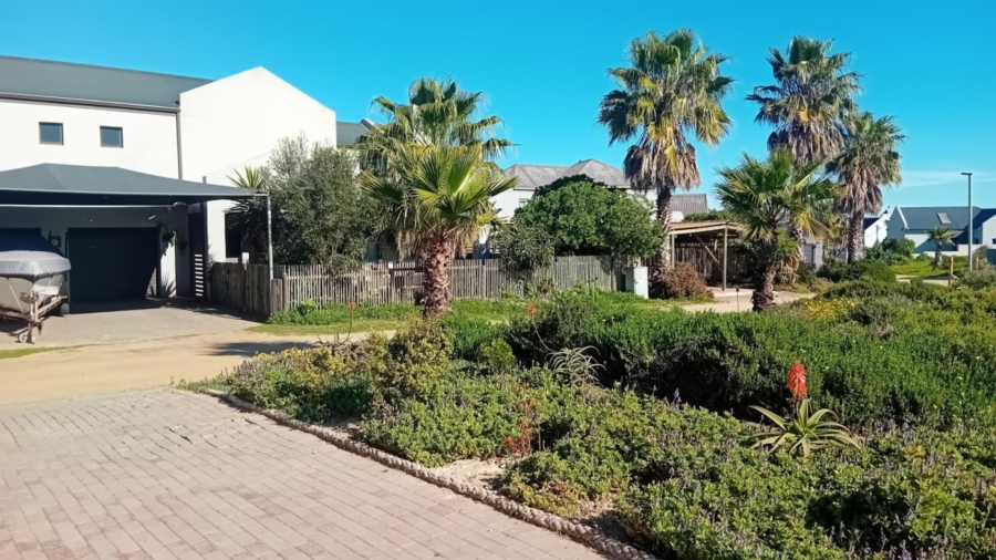 5 Bedroom Property for Sale in Bluewater Bay Western Cape